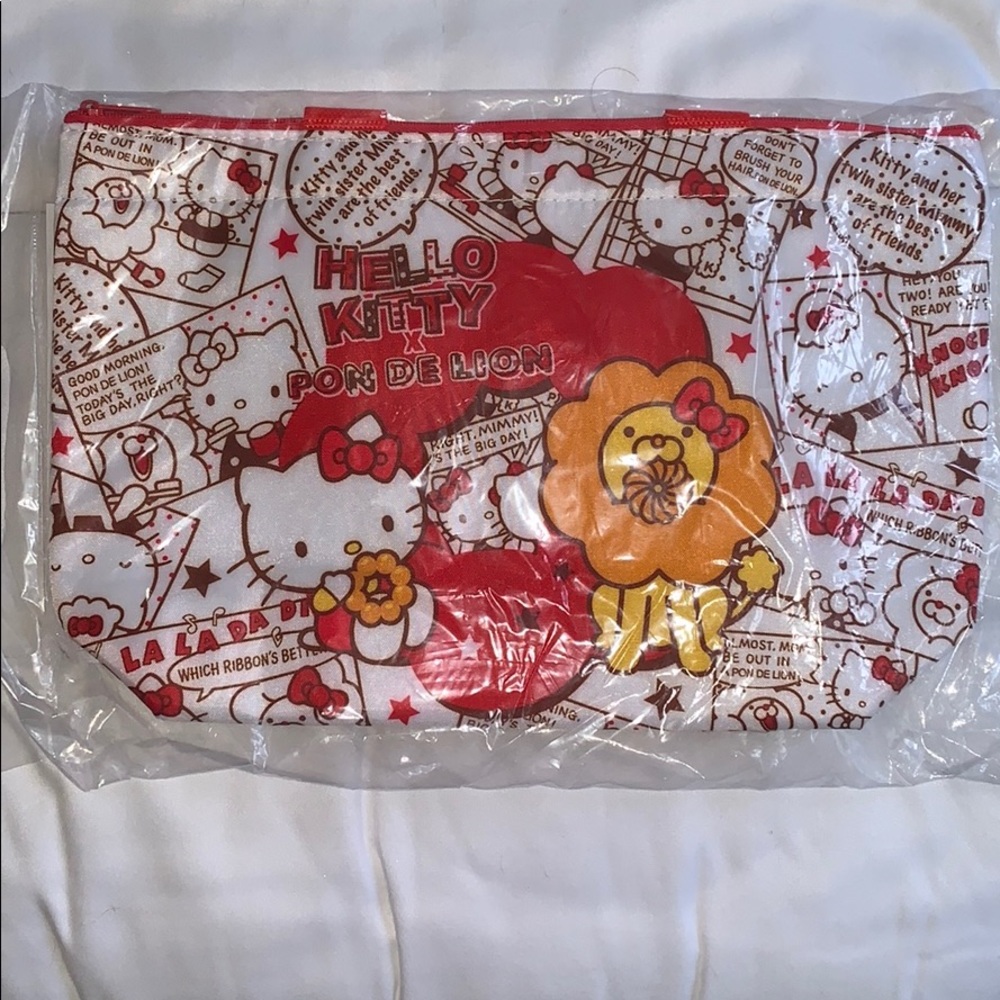 Hello Kitty mini lunch/makeup bag NEW IN BAG
